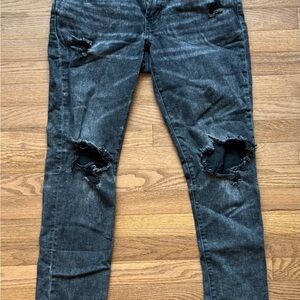 Distressed Black Men’s Jeans